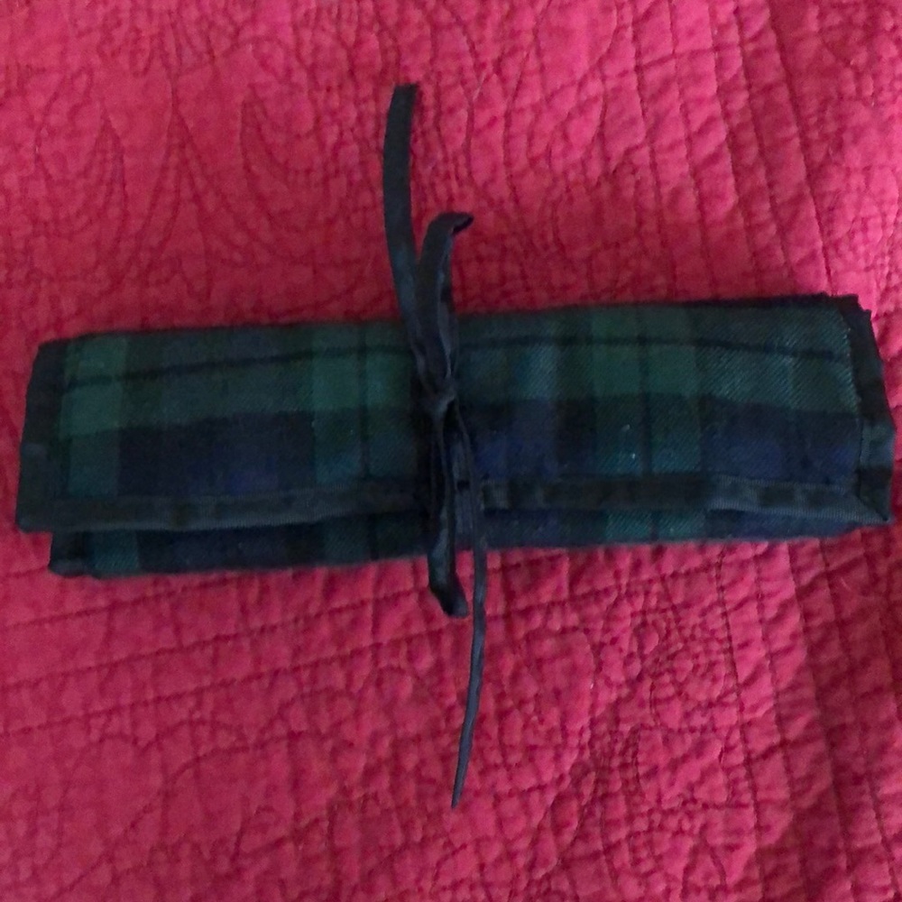 Travel jewelry pouch